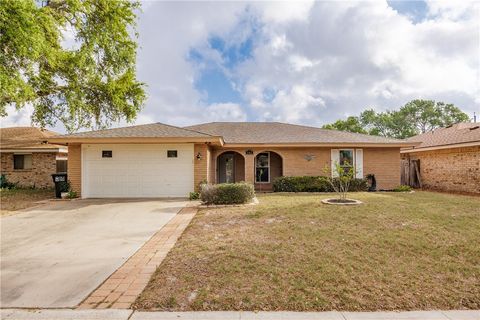 Photo of 542 Vega Drive, Corpus Christi, TX 78418 (MLS # 473915)