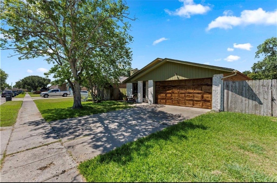 5337 Crossridge Drive