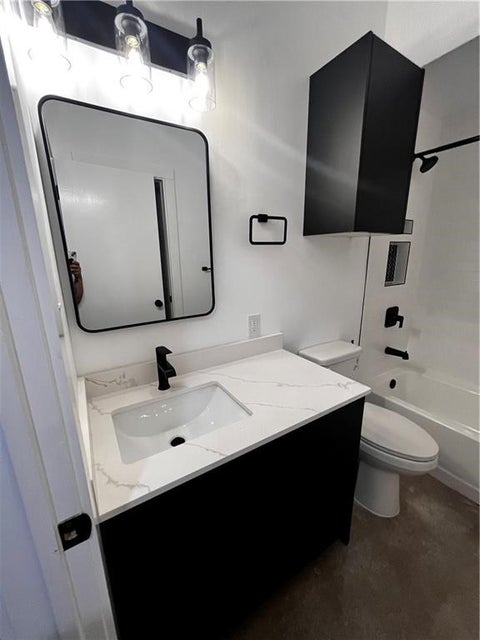 Tiny photo for 2718 Grace CIR #B, Corpus Christi, TX 78414 (MLS # 481867)