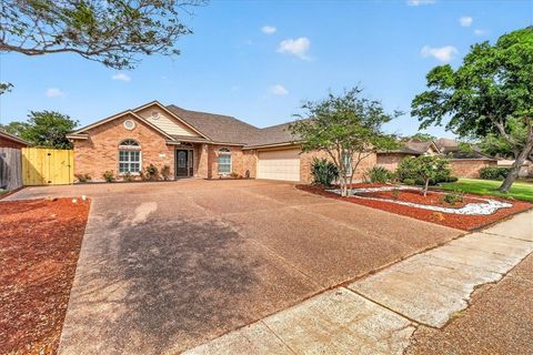 Photo of 6322 Grenoble Drive, Corpus Christi, TX 78414 (MLS # 474924)