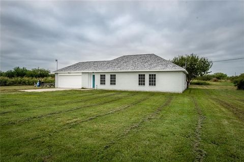 A home in Orange Grove