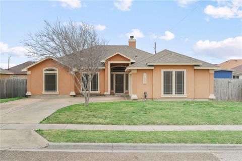 Photo of 7430 Trail Creek Drive, Corpus Christi, TX 78414 (MLS # 471911)