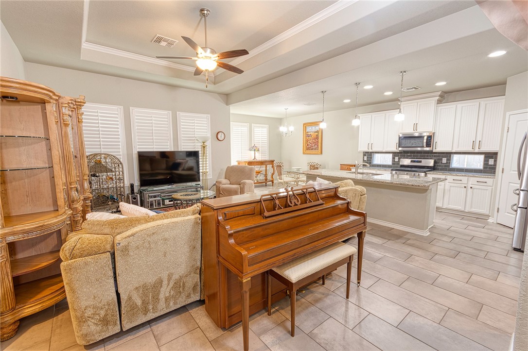 Corpus Christi, Texas 78414, United States, 4 Bedrooms Bedrooms, ,3 BathroomsBathrooms,Residential,Active,203772