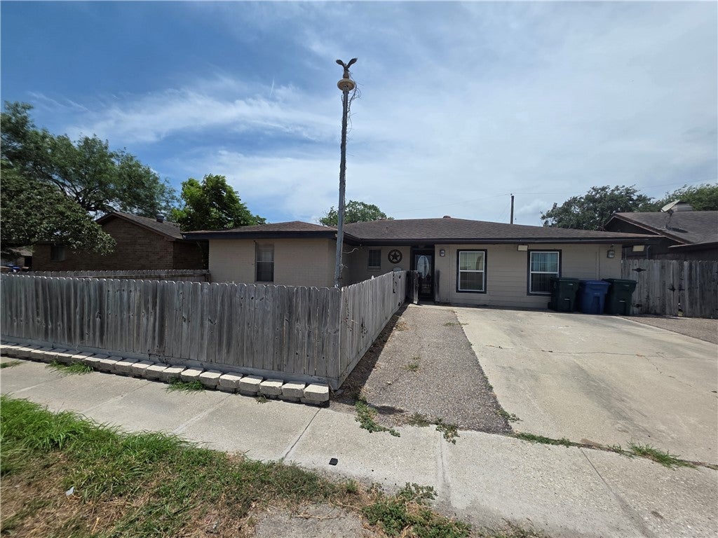 1905 Suntide Road