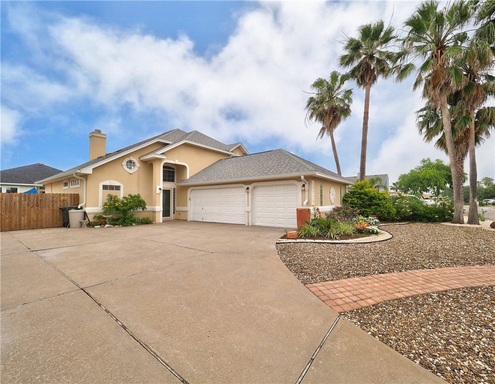 13726 EAGLESNEST BAY Drive