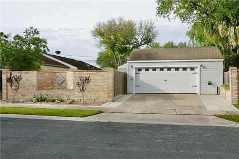 Photo of 4413 Sunlight Drive, Corpus Christi, TX 78413 (MLS # 474384)