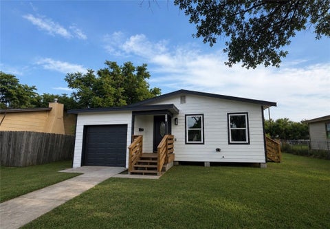Photo of 5741 Bobalo Drive, Corpus Christi, TX 78412 (MLS # 479804)