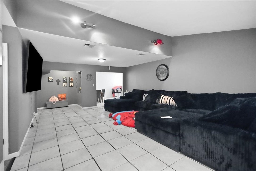 2701 Nemec Street