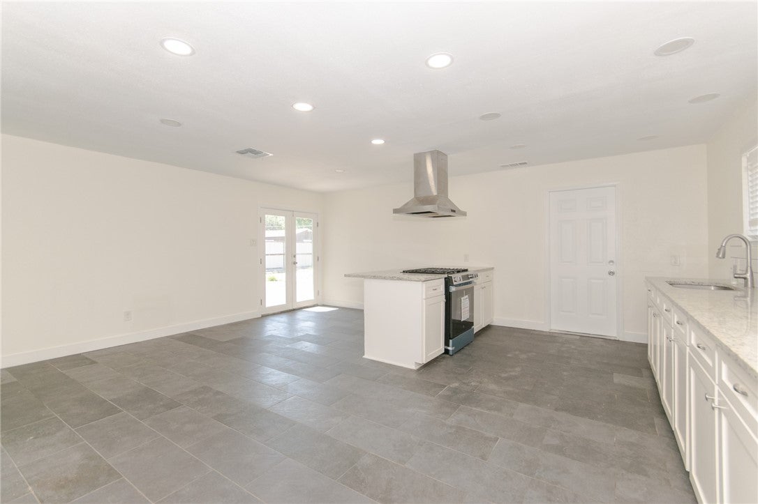 4013 Kingston Drive