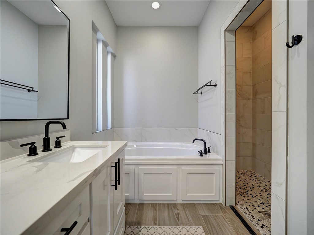 Corpus Christi, Texas 78418, United States, 4 Bedrooms Bedrooms, ,3 BathroomsBathrooms,Residential,Pending,33431