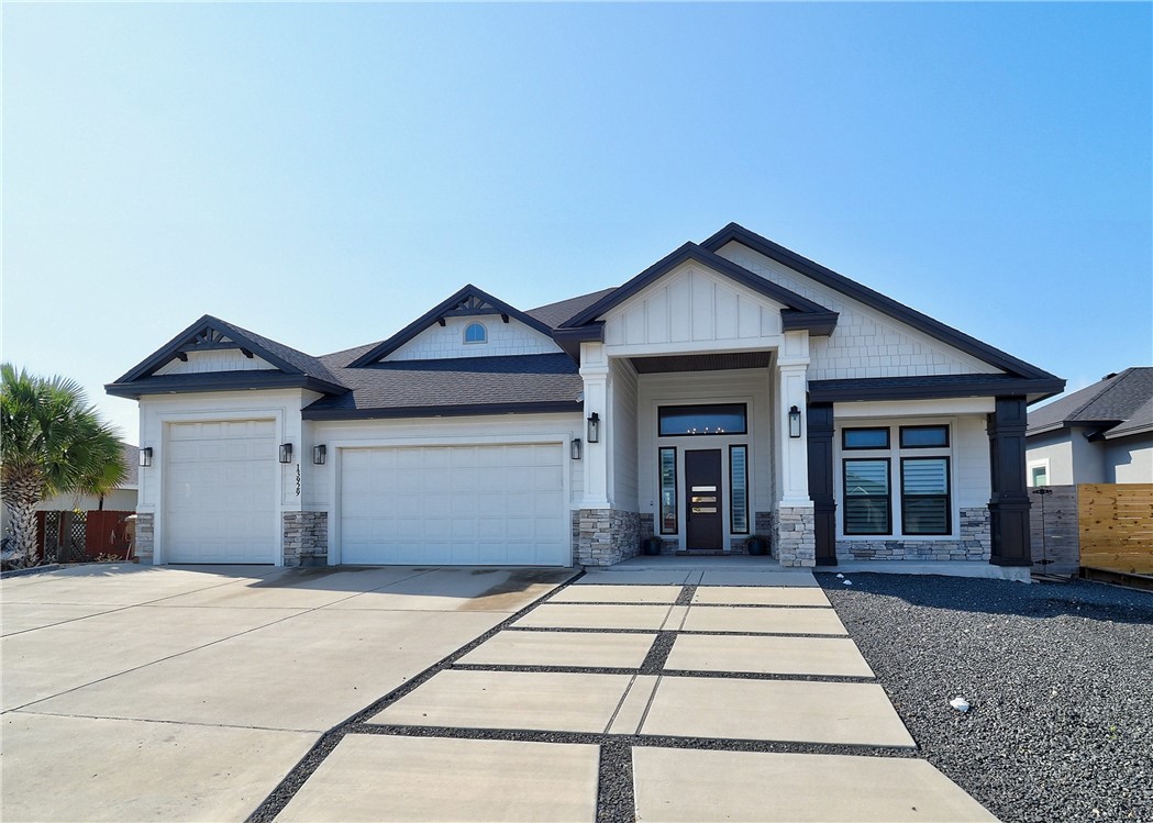 Corpus Christi, Texas 78418, United States, 4 Bedrooms Bedrooms, ,3 BathroomsBathrooms,Residential,Pending,33431