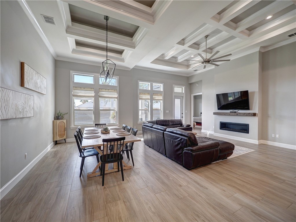 Corpus Christi, Texas 78418, United States, 4 Bedrooms Bedrooms, ,3 BathroomsBathrooms,Residential,Pending,33431