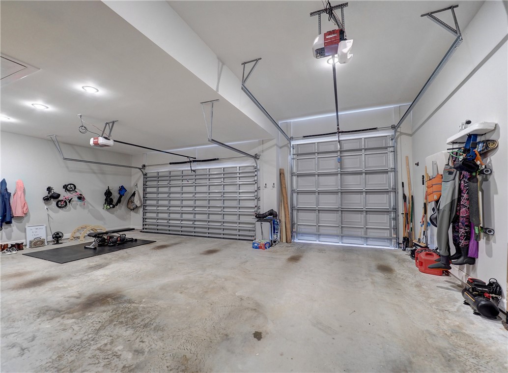 Corpus Christi, Texas 78418, United States, 4 Bedrooms Bedrooms, ,3 BathroomsBathrooms,Residential,Pending,33431