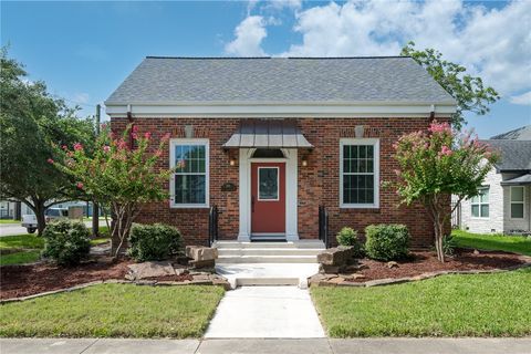 A home in Sinton