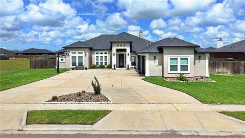 Photo of 2518 Pacific Vw, Corpus Christi, TX 78415 (MLS # 477271)