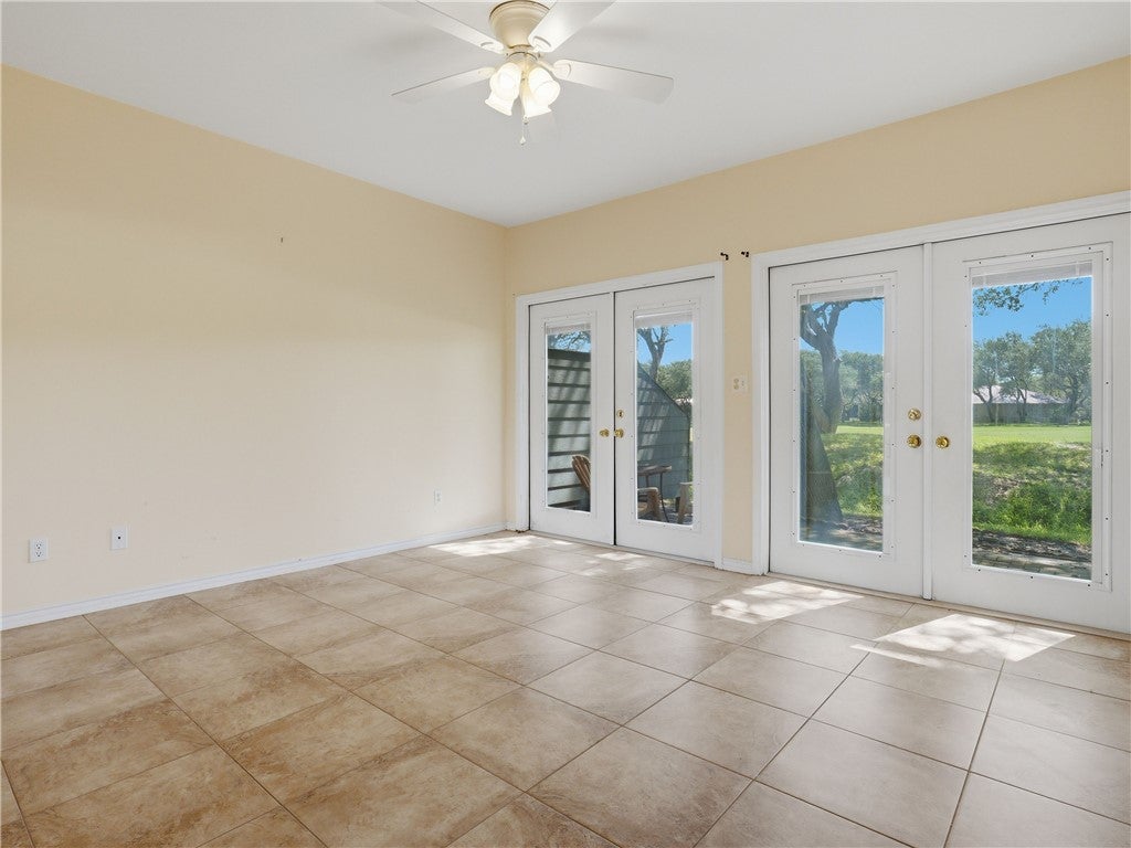 210 Oak Bay Street 1102