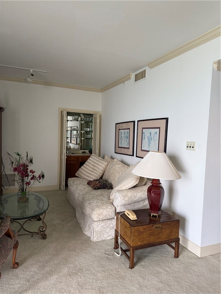 4350 Ocean Drive 705