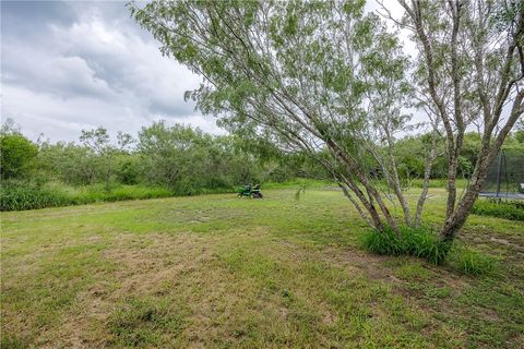 A home in Orange Grove