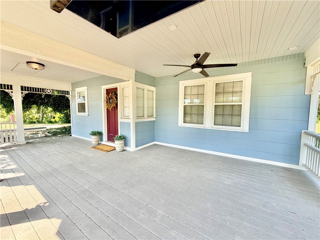 4750 Private Road 3915