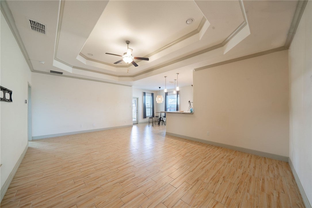 7521 Diamond Drive