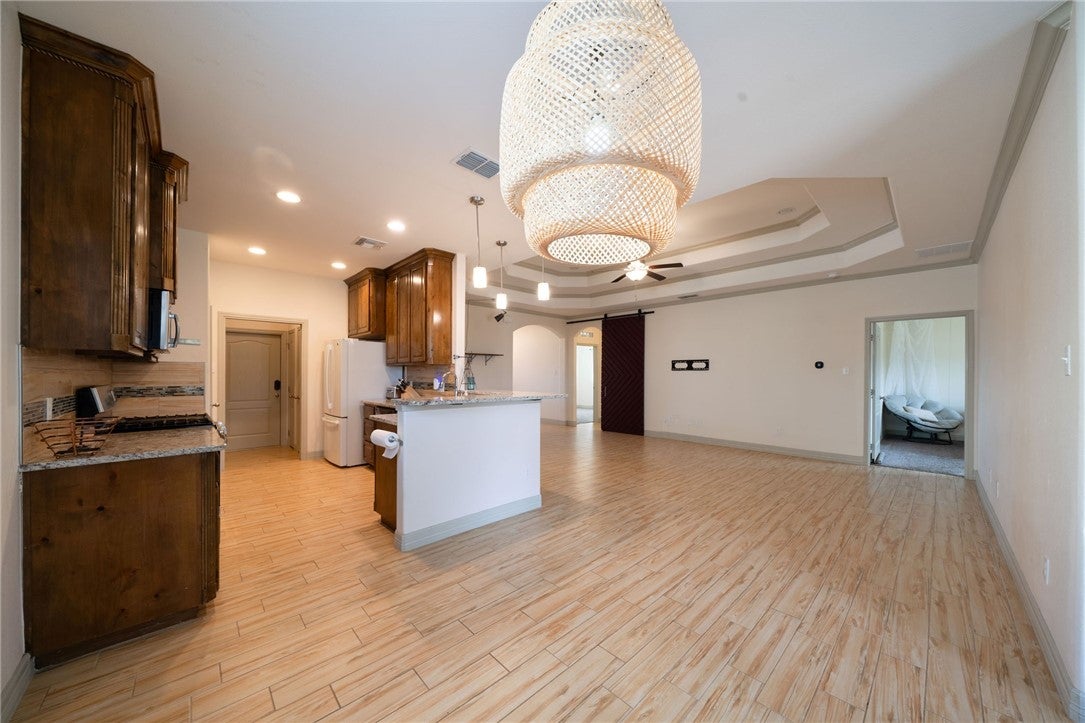 7521 Diamond Drive