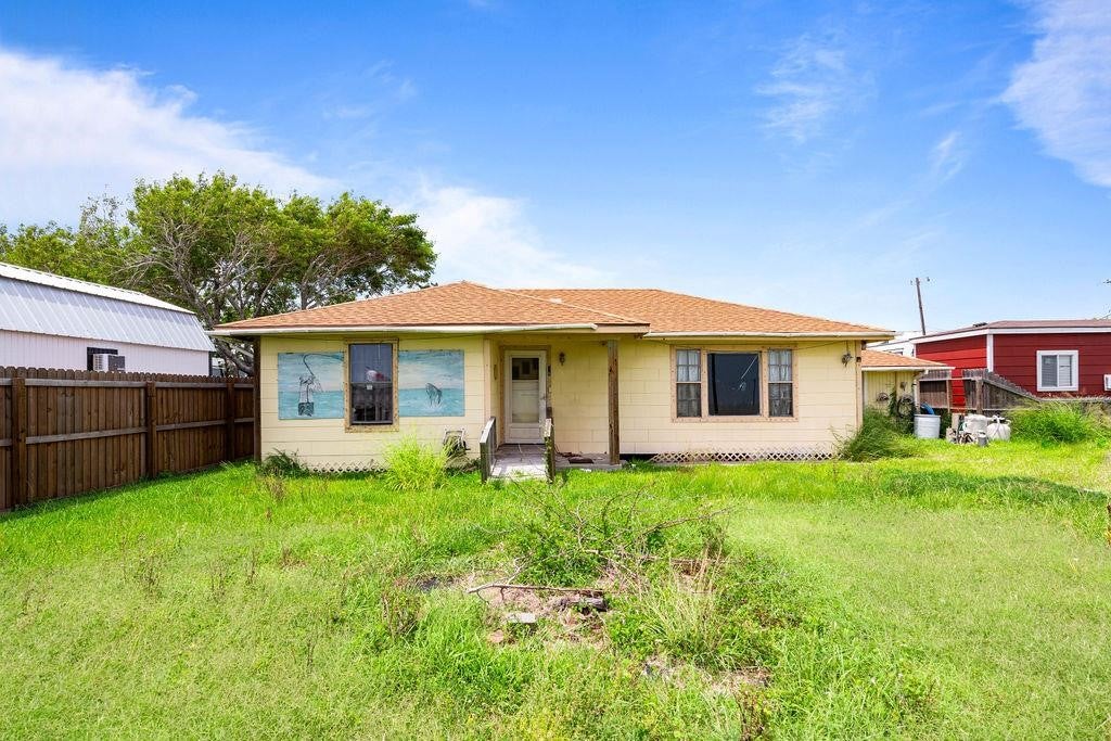 16 Copano Ridge