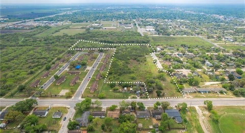 Tiny photo for 1503 E Santa Gertrudis Street, Kingsville, TX 78363 (MLS # 482284)