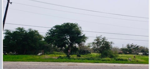 Tiny photo for 1503 E Santa Gertrudis Street, Kingsville, TX 78363 (MLS # 482284)