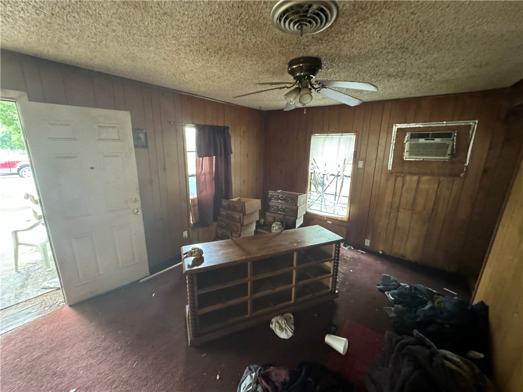 Photo 2 of 16 of 4646 Valdez Drive house