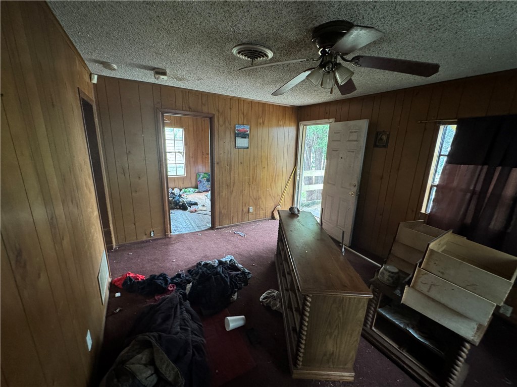 Photo 3 of 16 of 4646 Valdez Drive house
