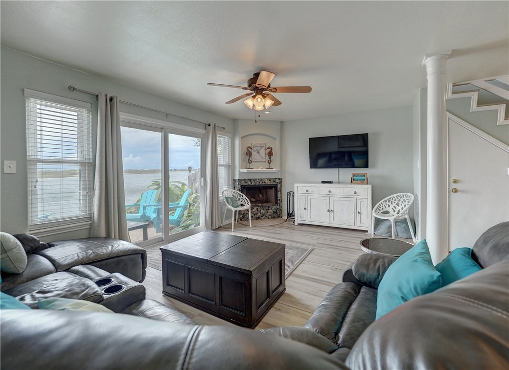 Corpus Christi, Texas 78418, United States, 2 Bedrooms Bedrooms, ,3 BathroomsBathrooms,Residential,Active,46484