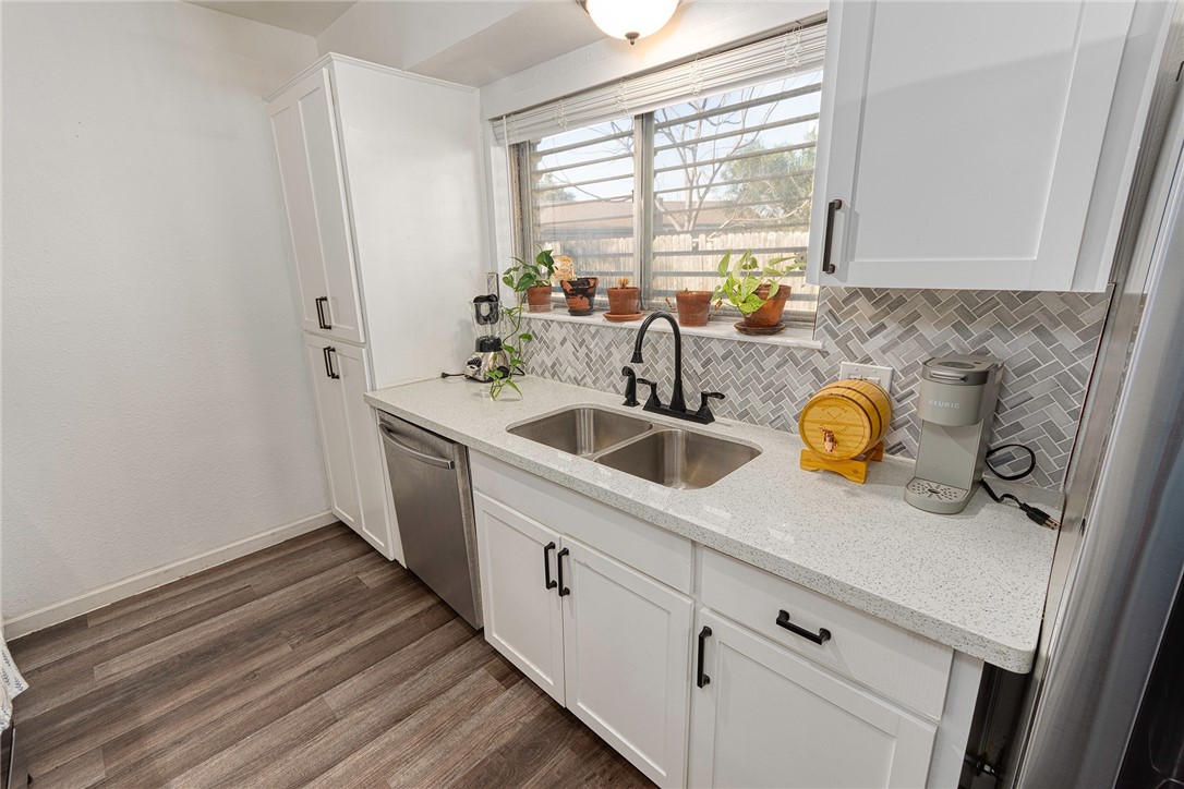 Corpus Christi, Texas 78418, United States, 4 Bedrooms Bedrooms, ,2 BathroomsBathrooms,Residential,Pending,80319