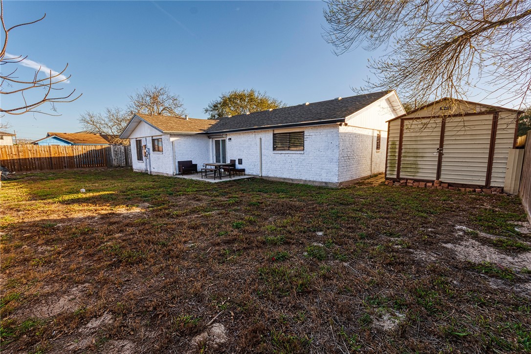 Corpus Christi, Texas 78418, United States, 4 Bedrooms Bedrooms, ,2 BathroomsBathrooms,Residential,Pending,80319