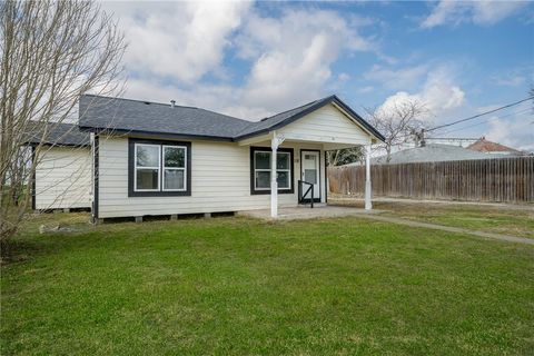 A home in Woodsboro