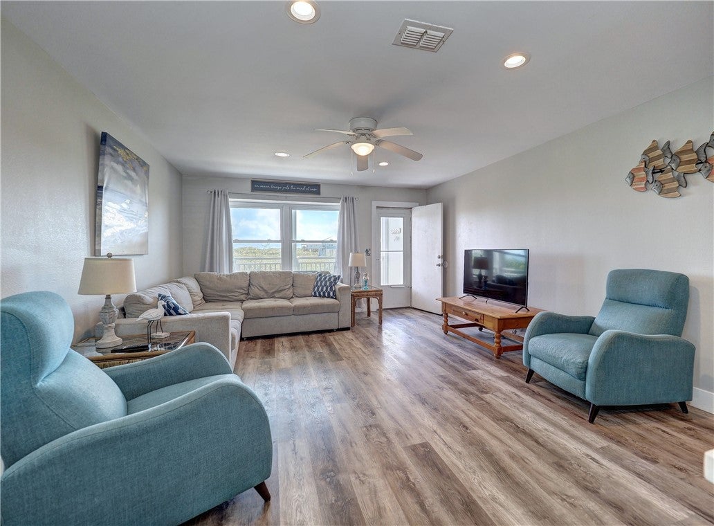 1107 S 11th Street 59
