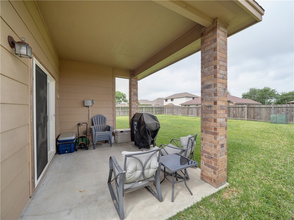 Corpus Christi, Texas 78414, United States, 4 Bedrooms Bedrooms, ,3 BathroomsBathrooms,Residential,Pending,120521