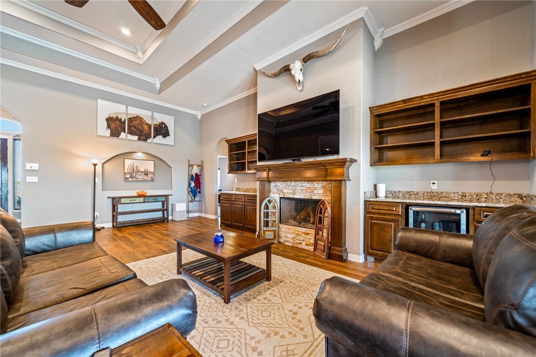 6718 Wesley Way