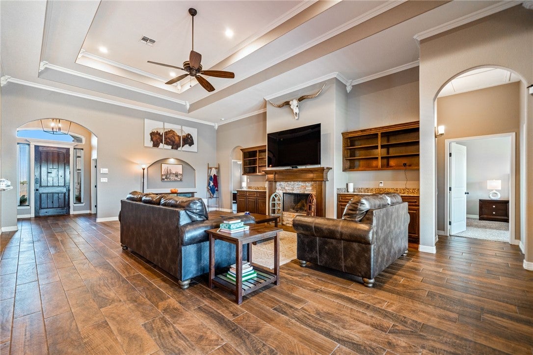6718 Wesley Way