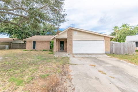 Photo of 914 Twite Circle, Corpus Christi, TX 78418 (MLS # 482306)
