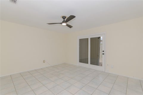 Tiny photo for 914 Twite Circle, Corpus Christi, TX 78418 (MLS # 482306)