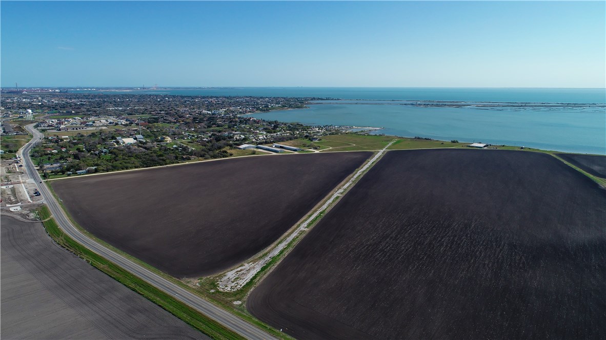 2852 Pvt Hunt & FM 893 (Moore Avenue)