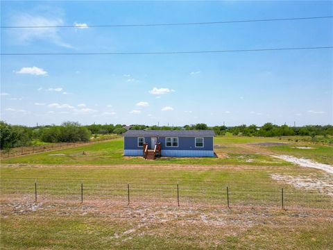 A home in Orange Grove