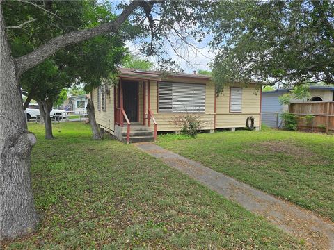Photo of 2230 Talisman Street, Corpus Christi, TX 78416 (MLS # 475845)