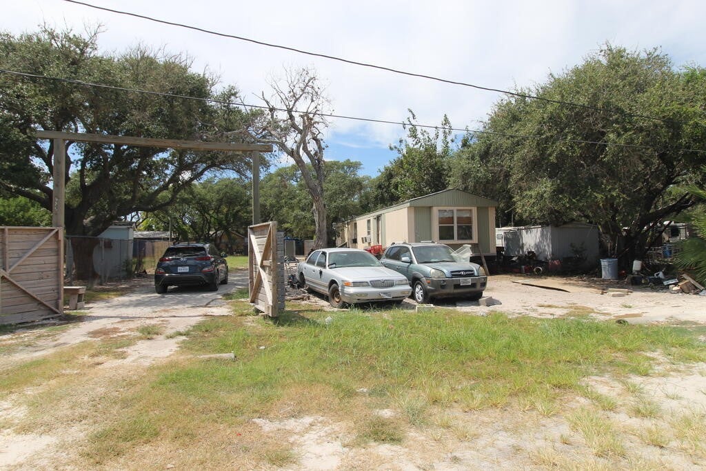 625 S Kossuth