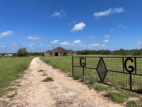 A home in Hebbronville