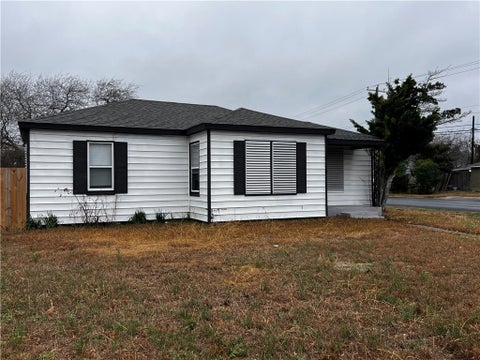Tiny photo for 3301 Austin Street, Corpus Christi, TX 78411 (MLS # 481822)