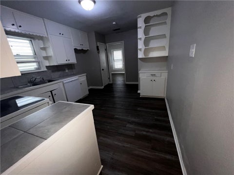 Tiny photo for 3301 Austin Street, Corpus Christi, TX 78411 (MLS # 481822)