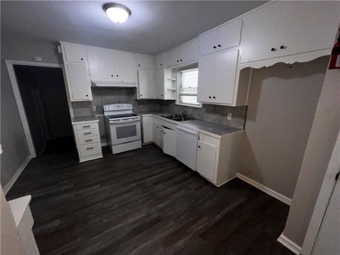 Tiny photo for 3301 Austin Street, Corpus Christi, TX 78411 (MLS # 481822)
