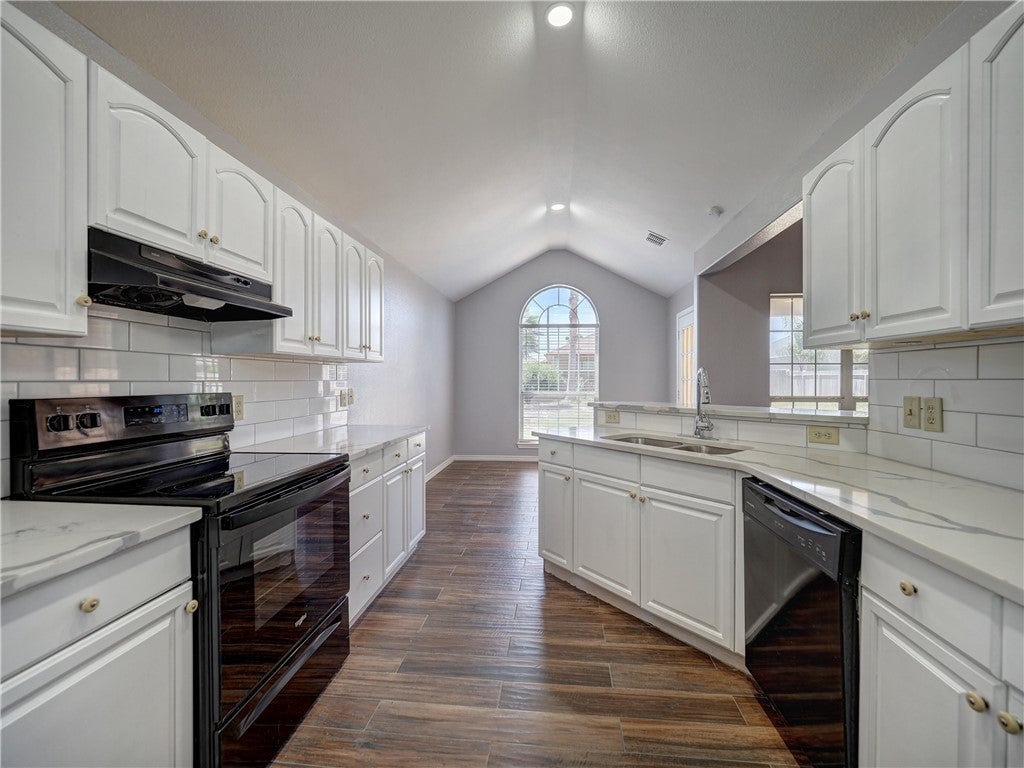 13905 Laffite Dr