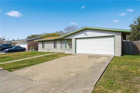 Photo of 1213 SALEM Drive, Corpus Christi, TX 78412 (MLS # 471671)